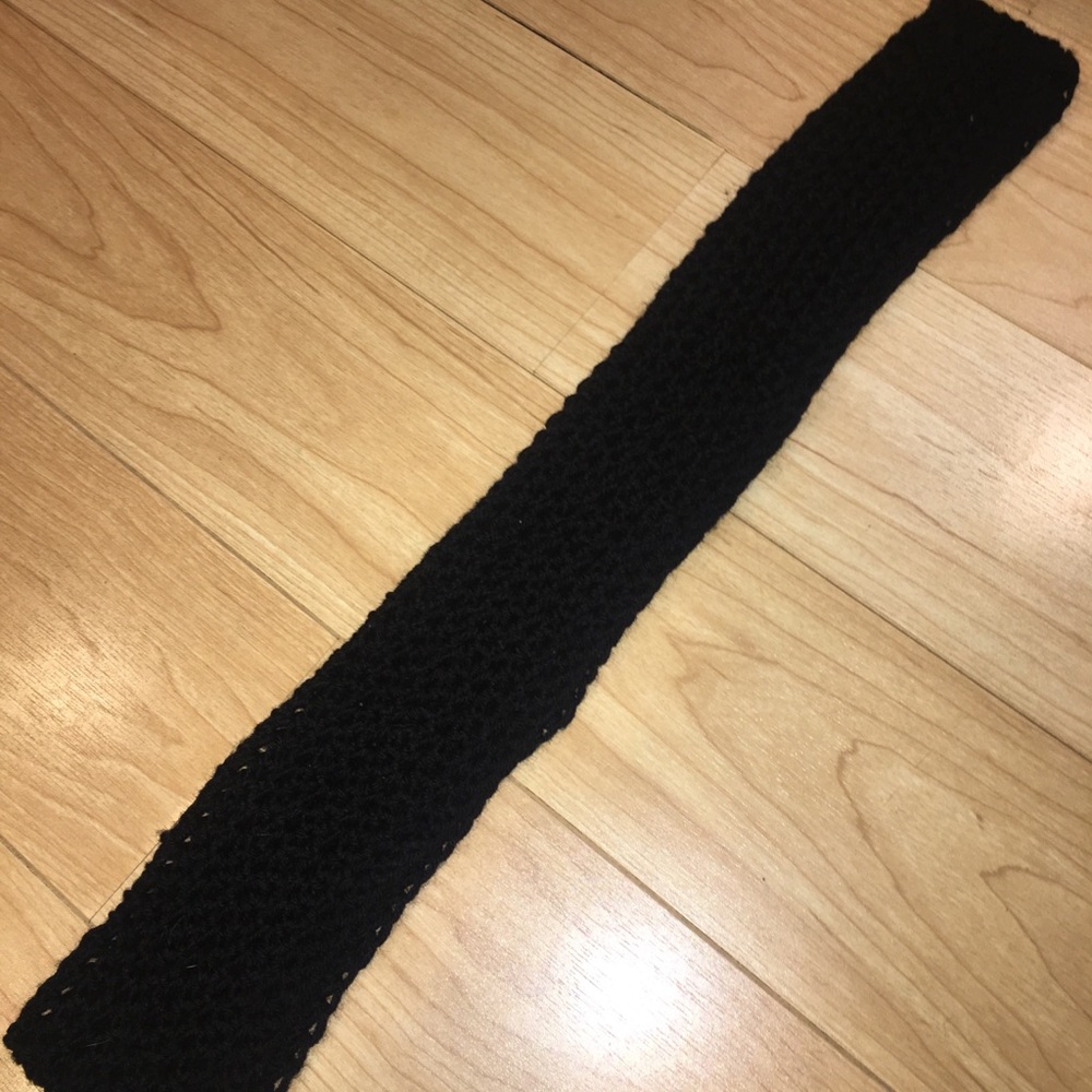 Black Infinity Scarf - Picture 2 of 4